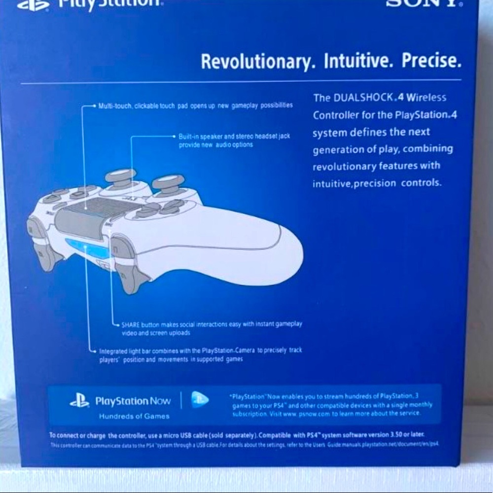 PS4 Controller - Picture 3 of 3